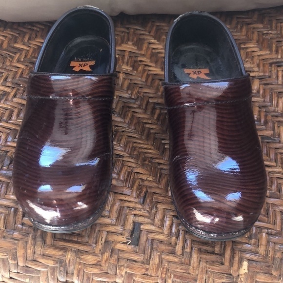 Dansko Clogs Size 36 - Picture 3 of 14
